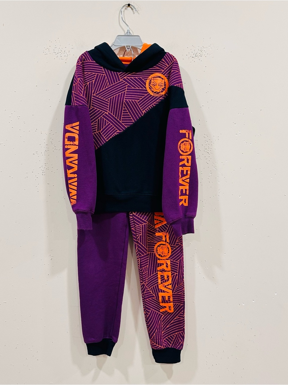 Marvel Disney Black Panther World of Wakanda Kids Hoodie Jogger Set Size M 7/8